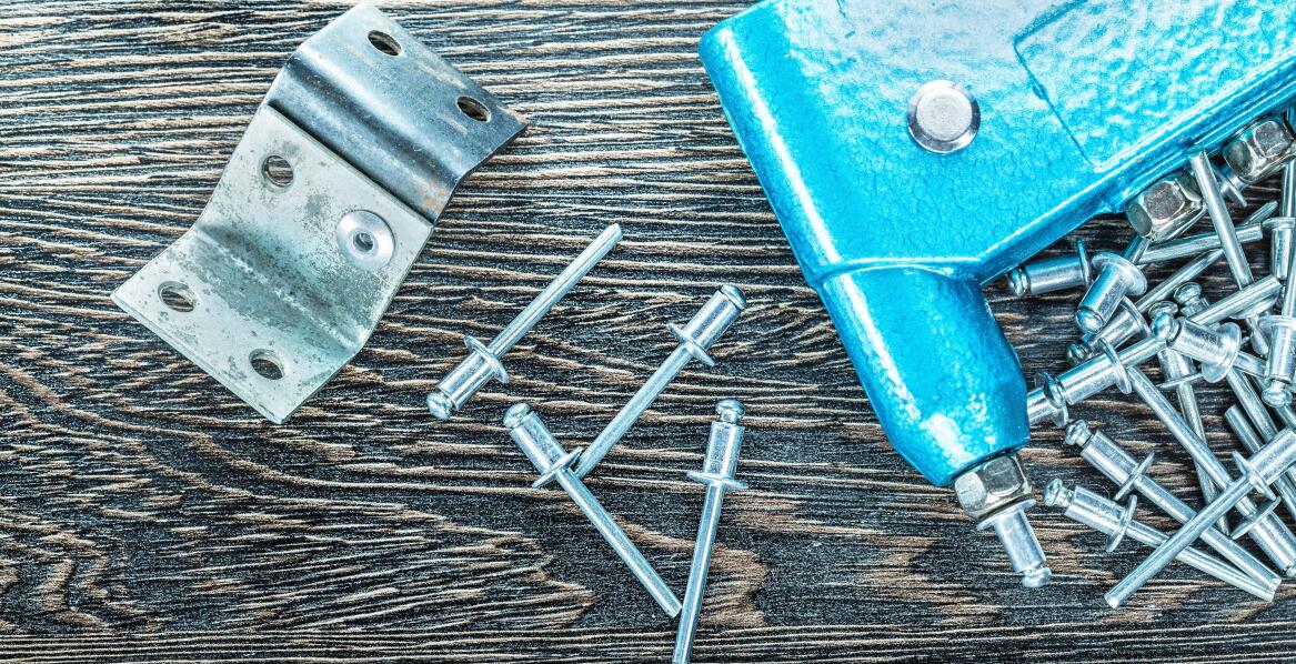 Z jakich materiałów wykonywane są nitotrzpienie? 