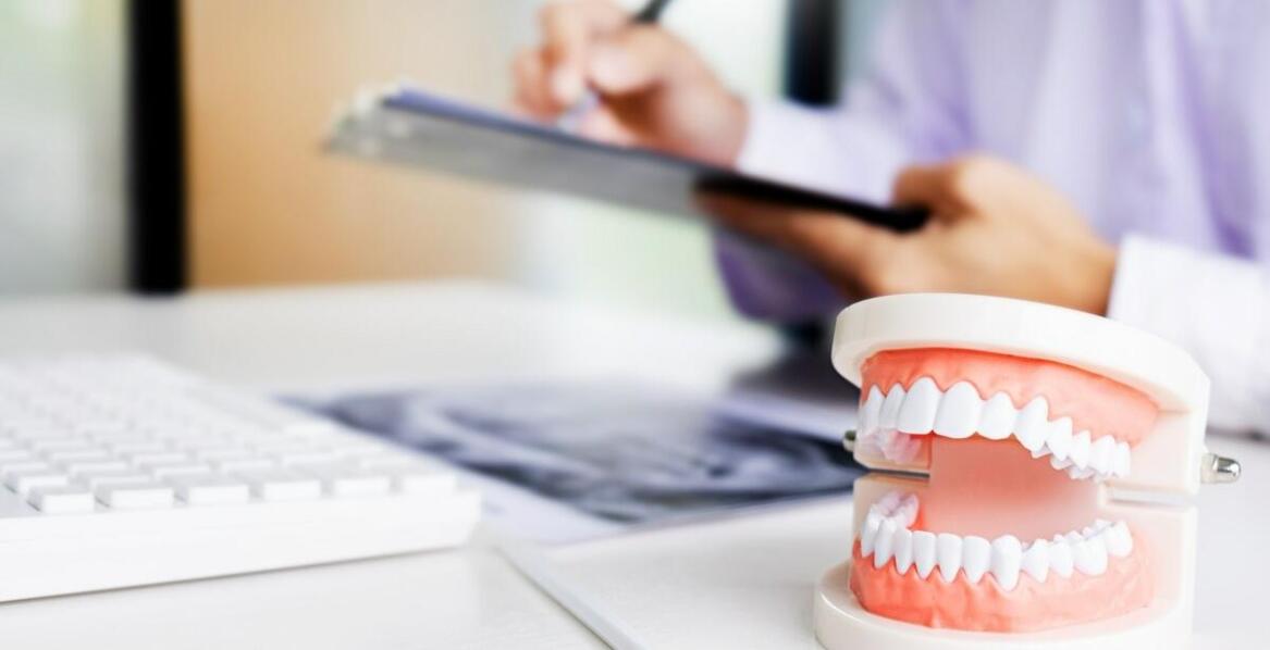 Wpływ bruksizmu na zdrowie jamy ustnej