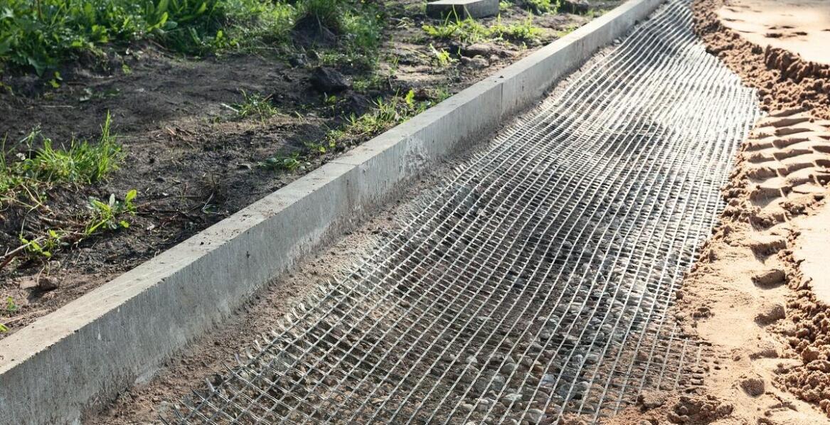 Geosiatki drogowe jako fundament zrównoważonego rozwoju infrastruktury