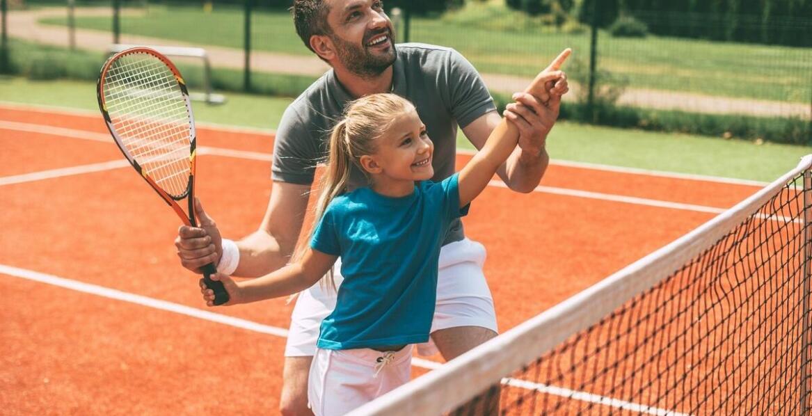 Jak tenis rokietnica może pomóc w poprawie koordynacji ruchowej u dzieci?