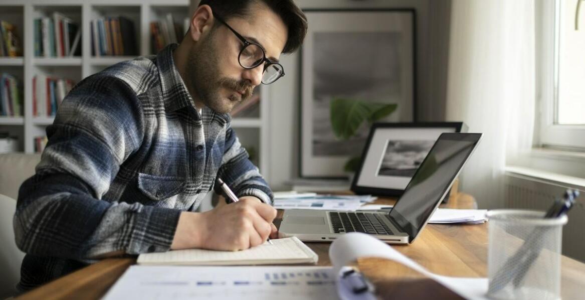 Tłumacz języka włoskiego w Warszawie – jakie korzyści niesie dla firm?