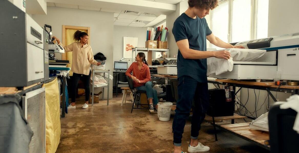 Rola sklepu metalowego w Ciechanowie w rozwoju regionalnym rynku narzędzi