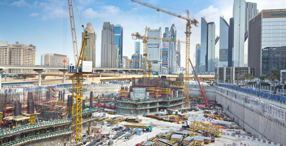 Jak właściwości trudnopalne wpływają na bezpieczeństwo dachów z poliwęglanu?