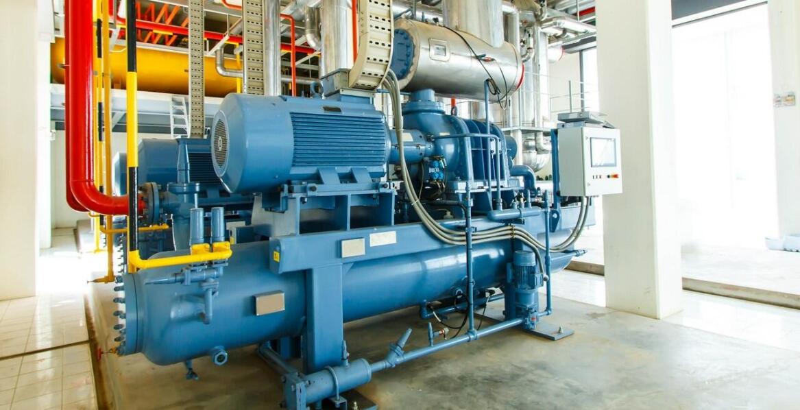 Kompresor tłokowy a inne rodzaje kompresorów – porównanie zastosowań i korzyści