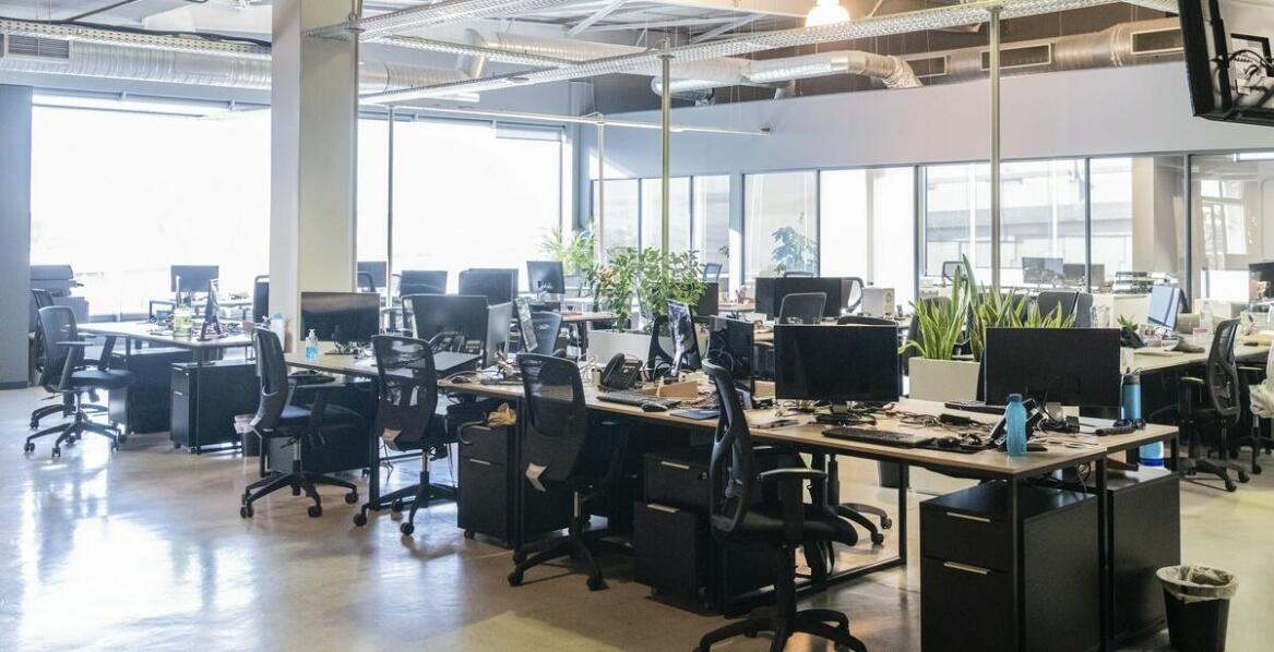 Telefony bezprzewodowe VoIP - mobilność i wygoda w biurze