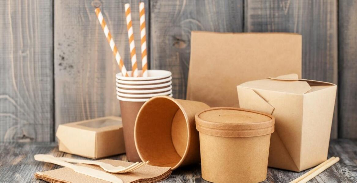 Opakowania jednorazowe do sushi jako element strategii CSR w gastronomii