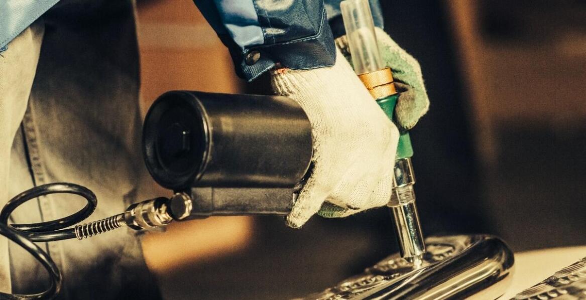 Wpływ kontroli jakości na proces formowania blachy i trwałość produktów