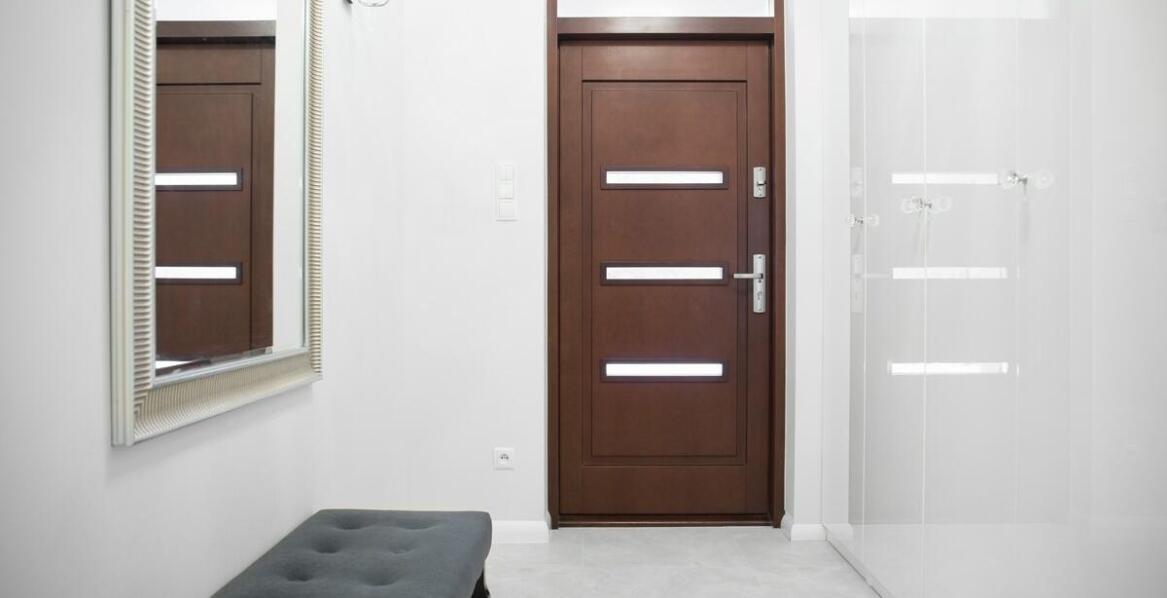Jak stal antykorozyjna zwiększa trwałość drzwi wejściowych?