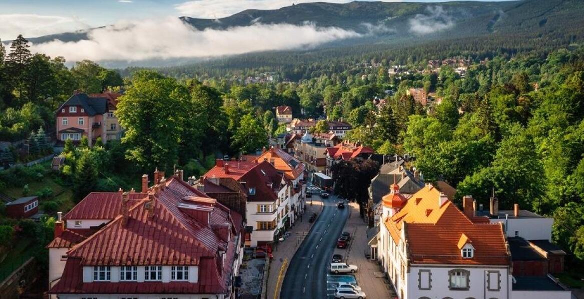 Jakie atrakcje czekają na ciebie w Szklarskiej Porębie latem?