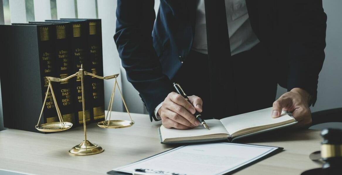 Ochrona praw dziecka w kontekście prawa rodzinnego: rola adwokata