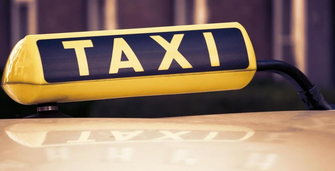 Najtańsze taxi w Jaworznie – jak zapewnić sobie bezpieczny powrót z imprezy?