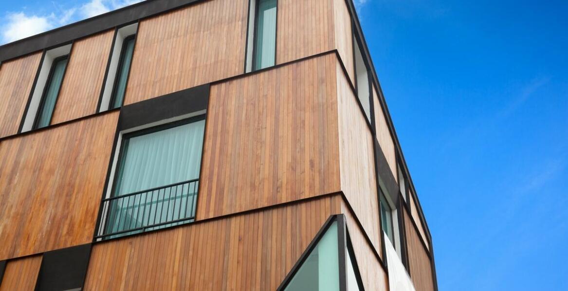 Korzyści z inwestycji w deskę elewacyjną impregnowaną ciśnieniowo