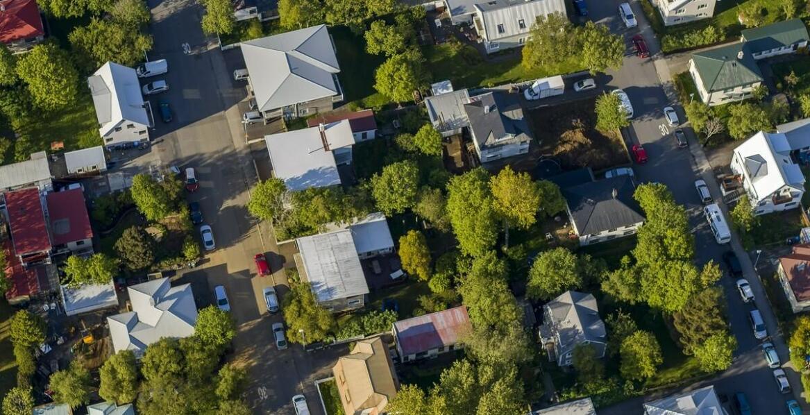 Inwestycje mieszkaniowe w Podgórzu: na co zwracać uwagę przy zakupie?