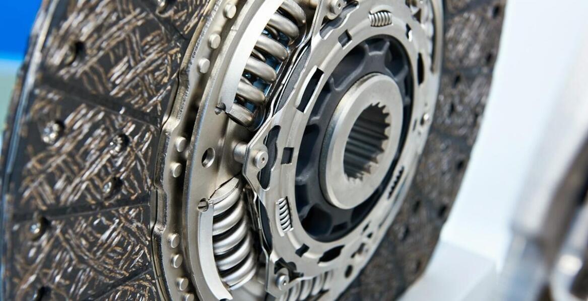 Jak komponenty huber and suhner wpływają na komfort użytkowania pojazdów?