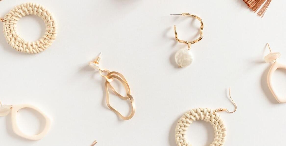 Unikalność i oryginalność dizajnerskich pierścionków handmade