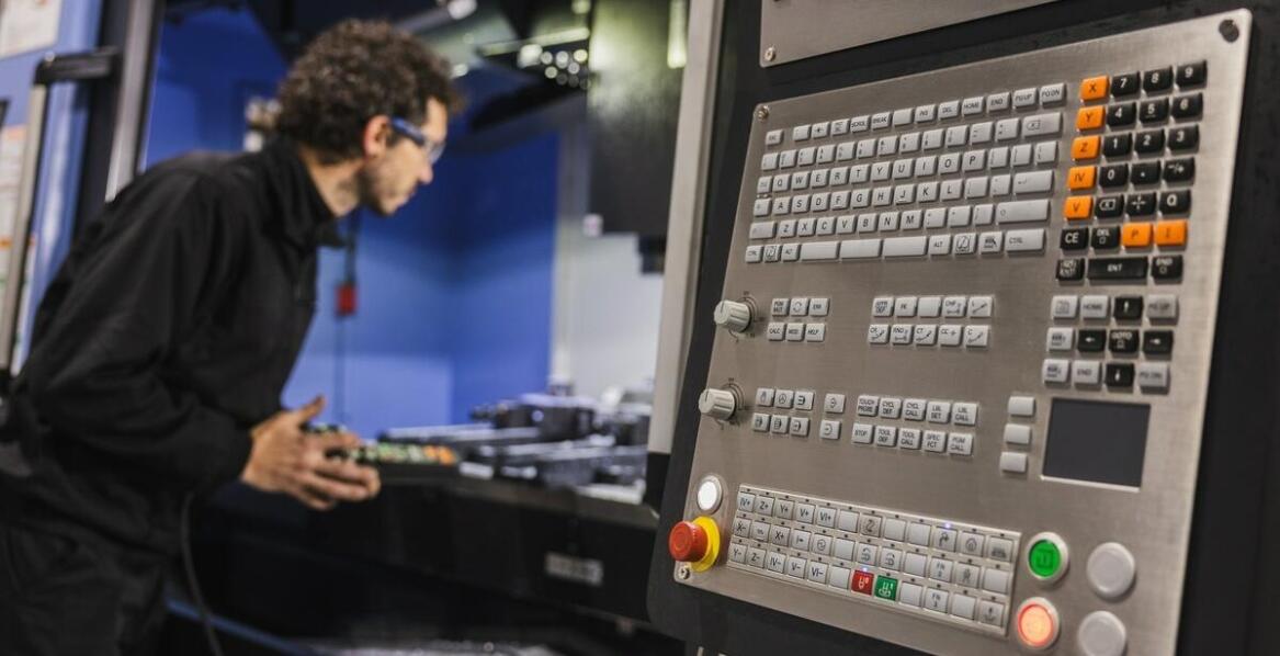 Przegląd funkcji, które poprawiają komfort operatora