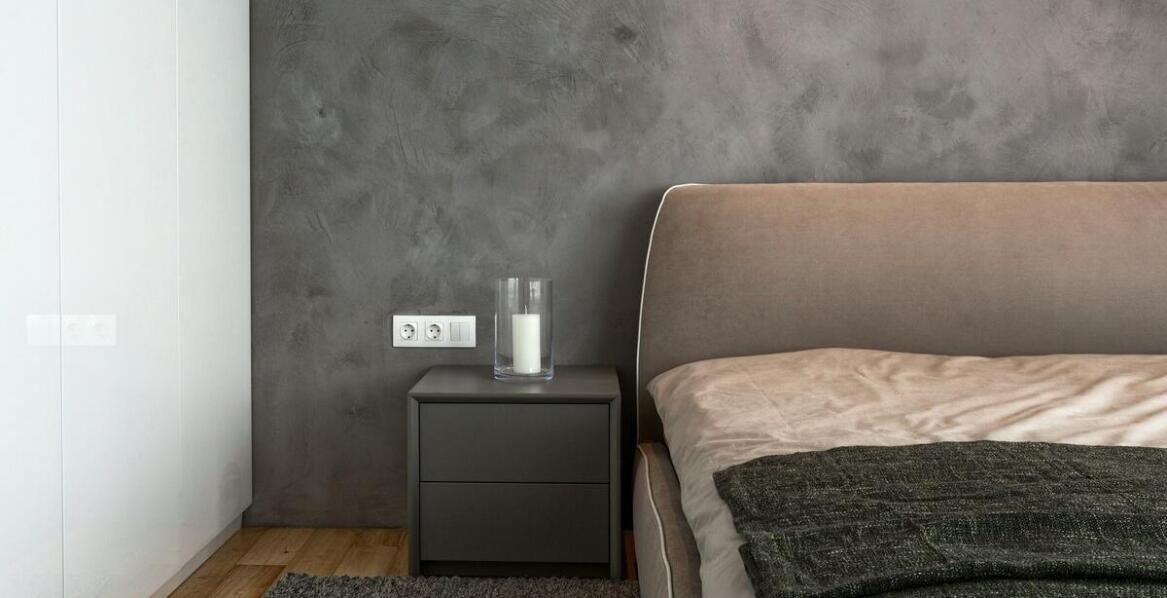 Jak wybrać szafkę nocną stojącą do wnętrz w stylu loftowym?