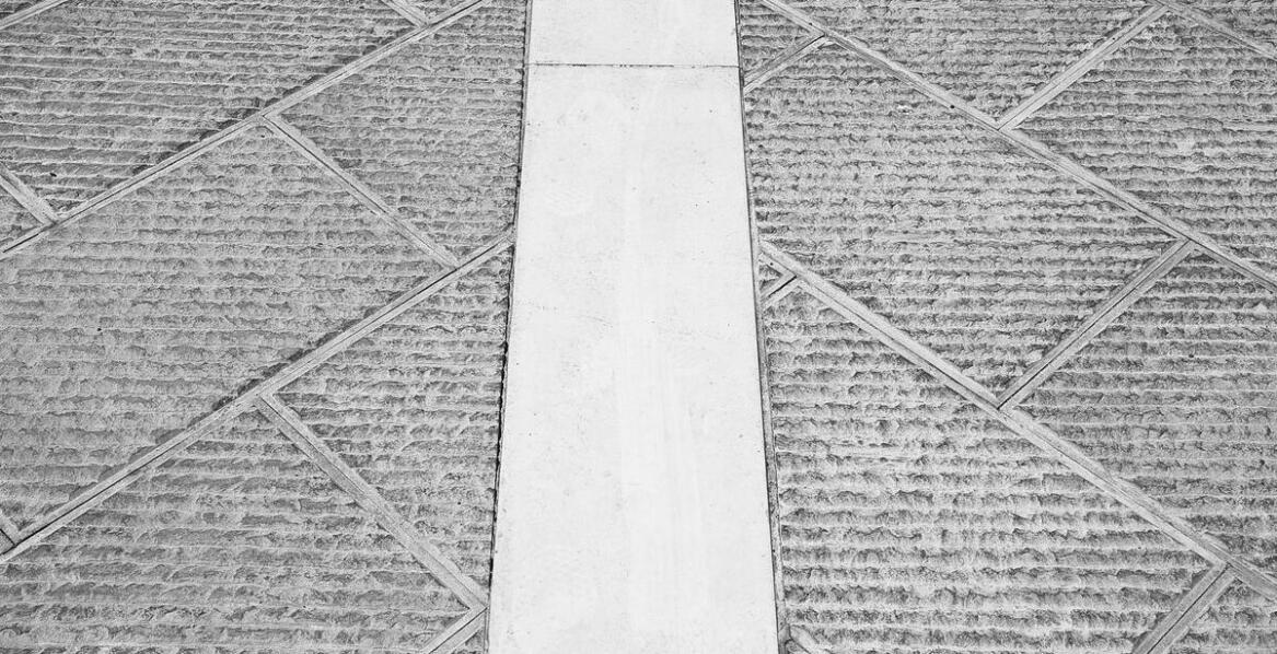 Kamienne schody a ich wpływ na design przestrzeni publicznych