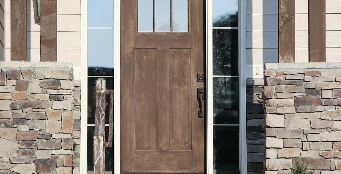 Drzwi drewniane – idealne rozwiązanie dla domów pasywnych