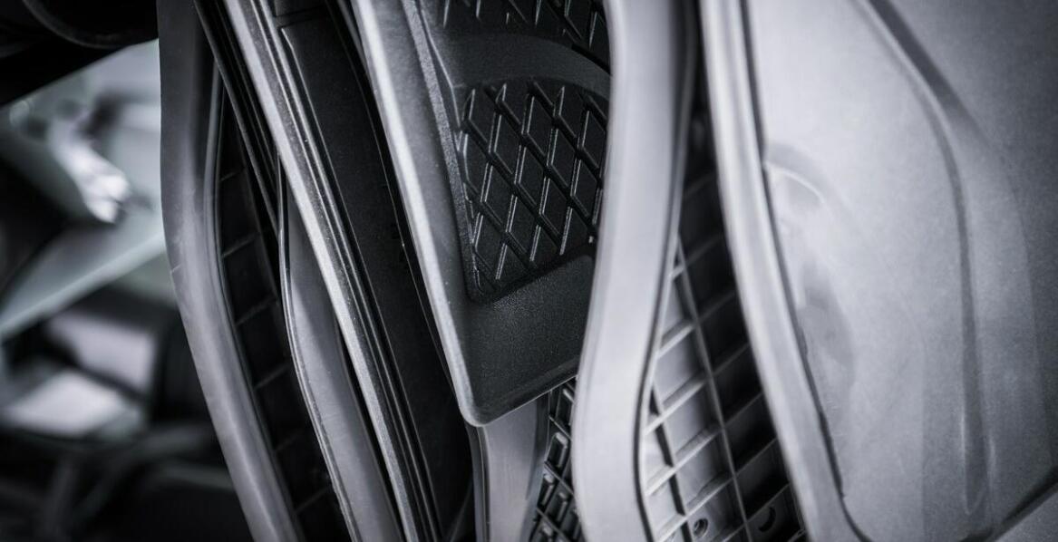 Jak producent uszczelek gumowych wpływa na rozwój technologii w branży transportowej?