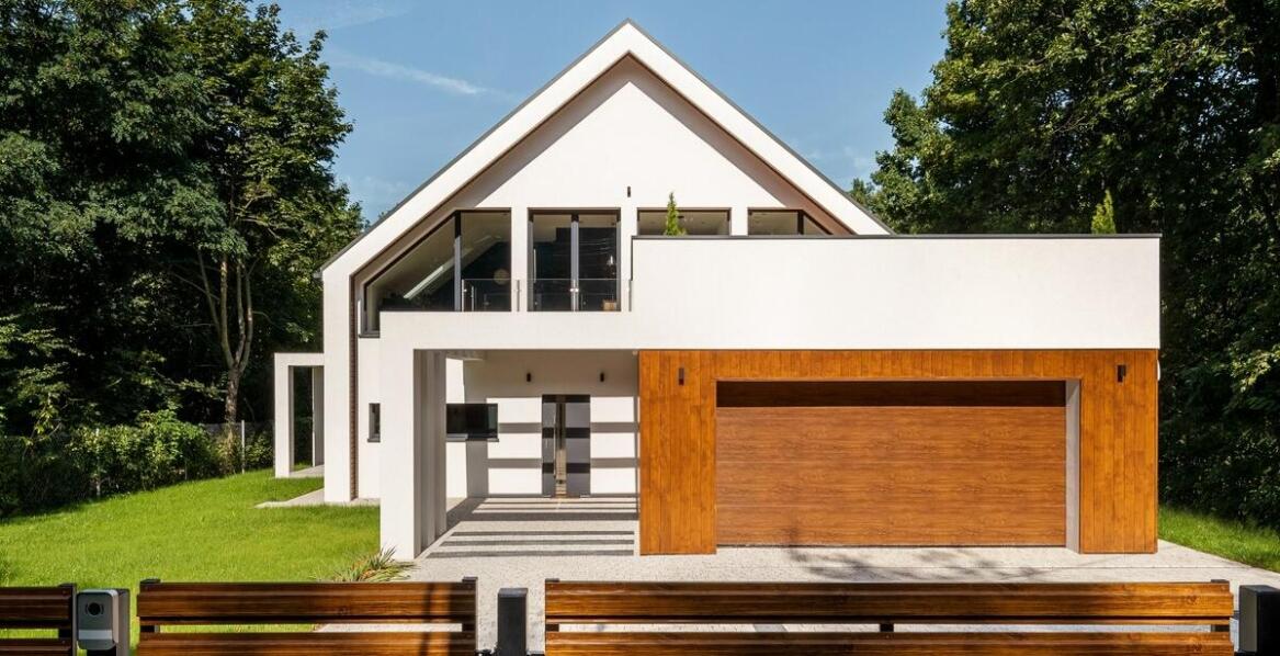 Styl bet a ochrona przed korozją – kluczowe zalety ogrodzeń