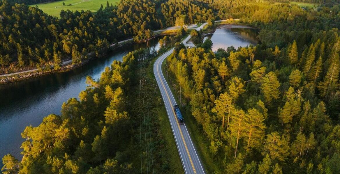 Wpływ folii stretch na zabezpieczenie towarów podczas transportu