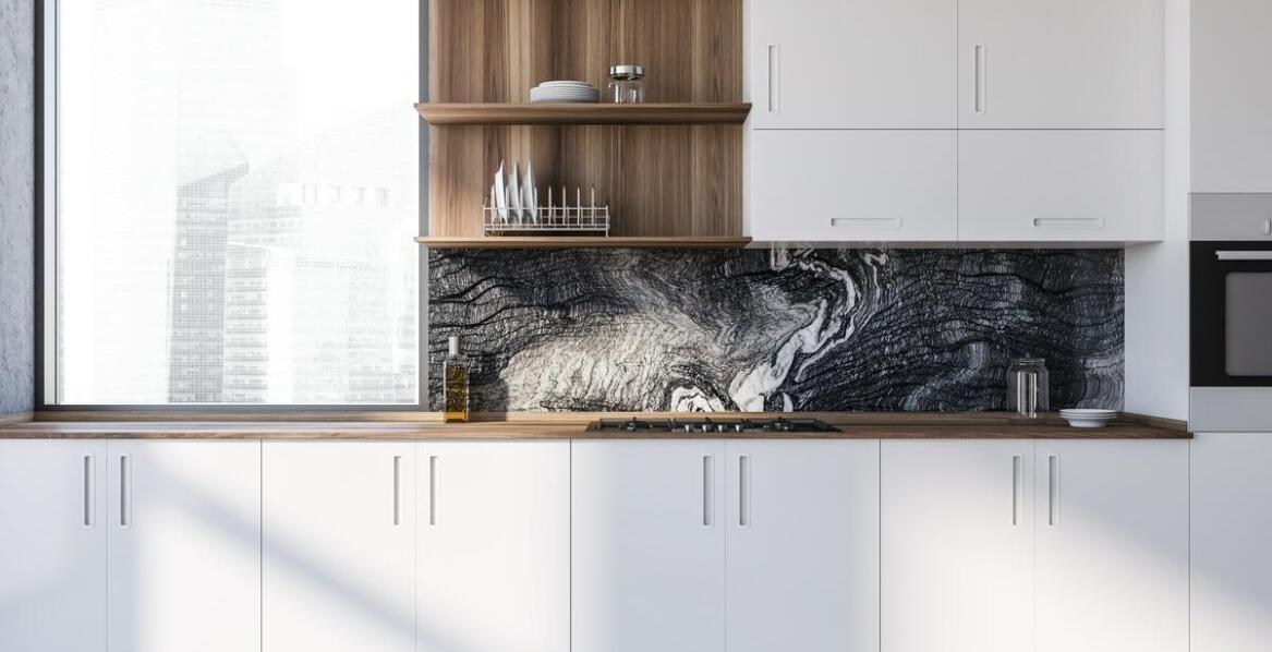 Dekory szklane z nadrukiem UV – nowoczesny akcent w aranżacji wnętrz