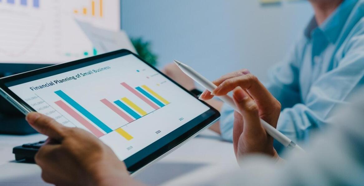 Dobry program do pełnej księgowości a zarządzanie magazynem – korzyści dla firm