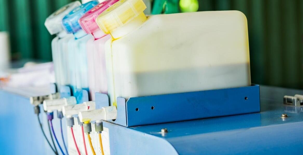 Rozpuszczalnik ekstrakcyjny a ekologia – czy to rozwiązanie przyjazne dla środowiska?