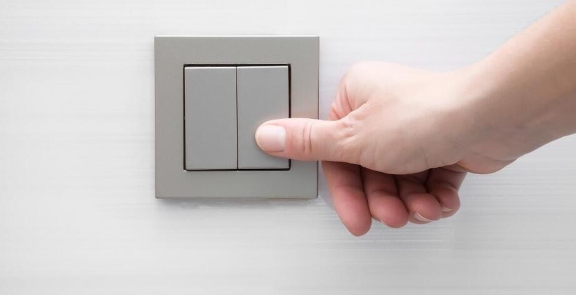 Włączniki a oszczędność energii - jakie modele są najbardziej efektywne?