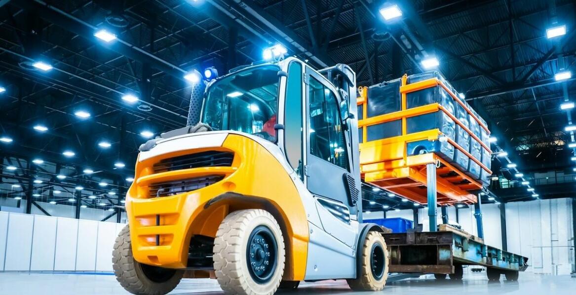 Wpływ innowacji technologicznych na wydajność wózków widłowych elektrycznych