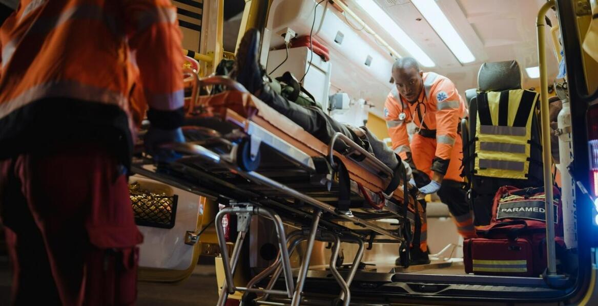 Jakie są zasady przewozu pacjentów z chorobami zakaźnymi prywatną karetką?