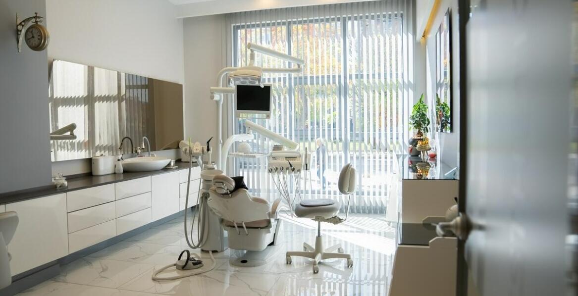 Jakie nowoczesne metody leczenia oferuje stomatologia na Bielanach?