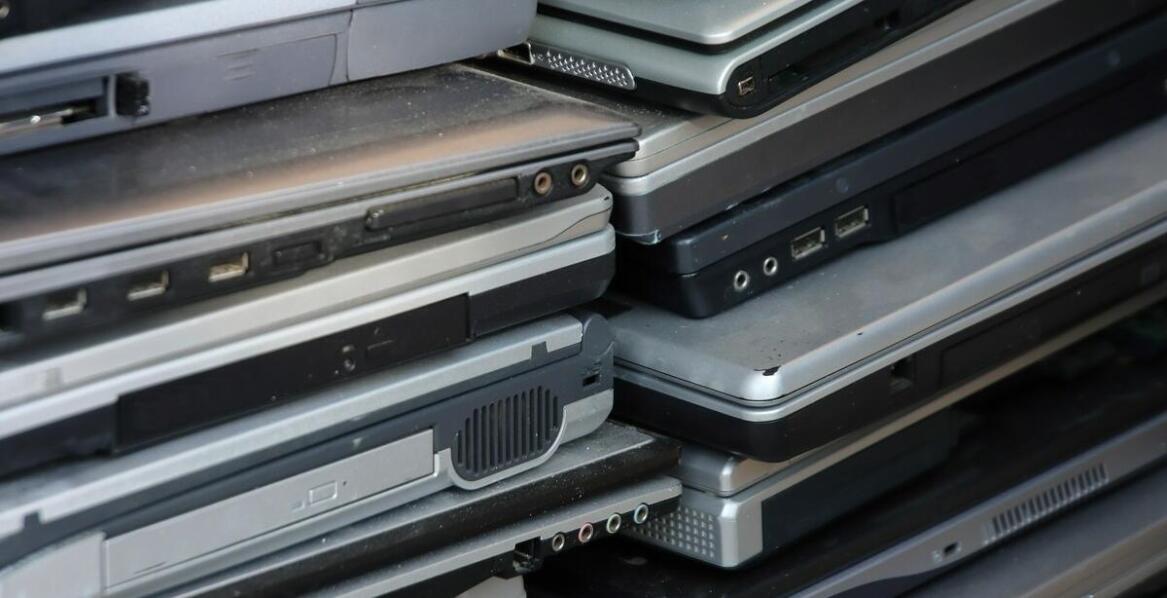 Zastosowanie lekkich materiałów w produkcji case na komputer