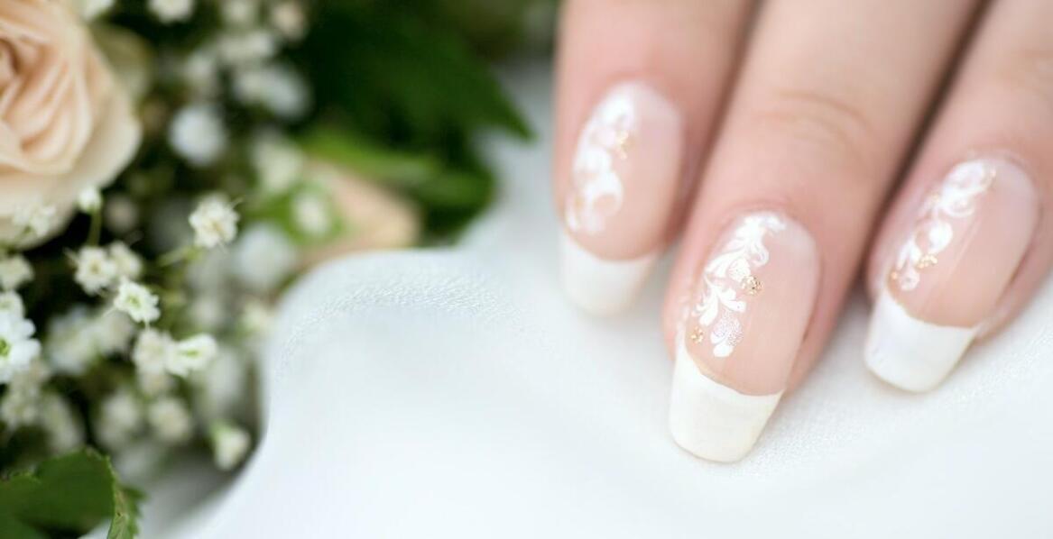 Jakie są najważniejsze moduły kursu stylizacji paznokci w Warszawie?