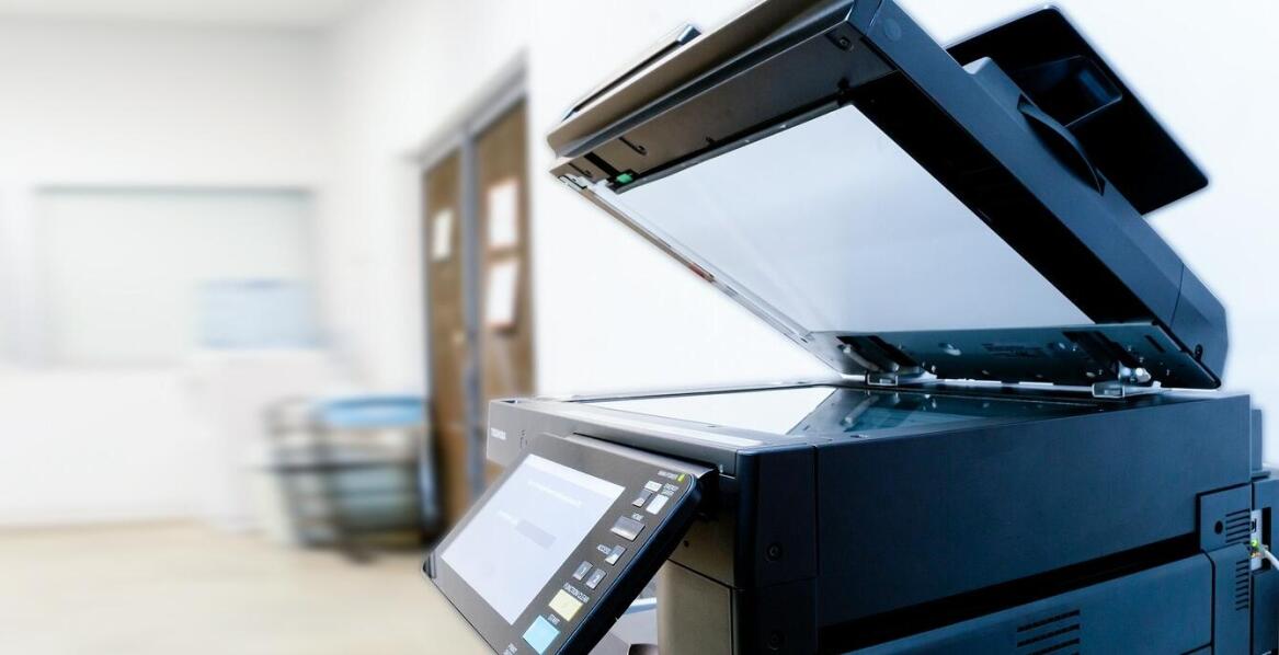 Jakie technologie wspierają wydajność kserokopiarek kolorowych w biurze?