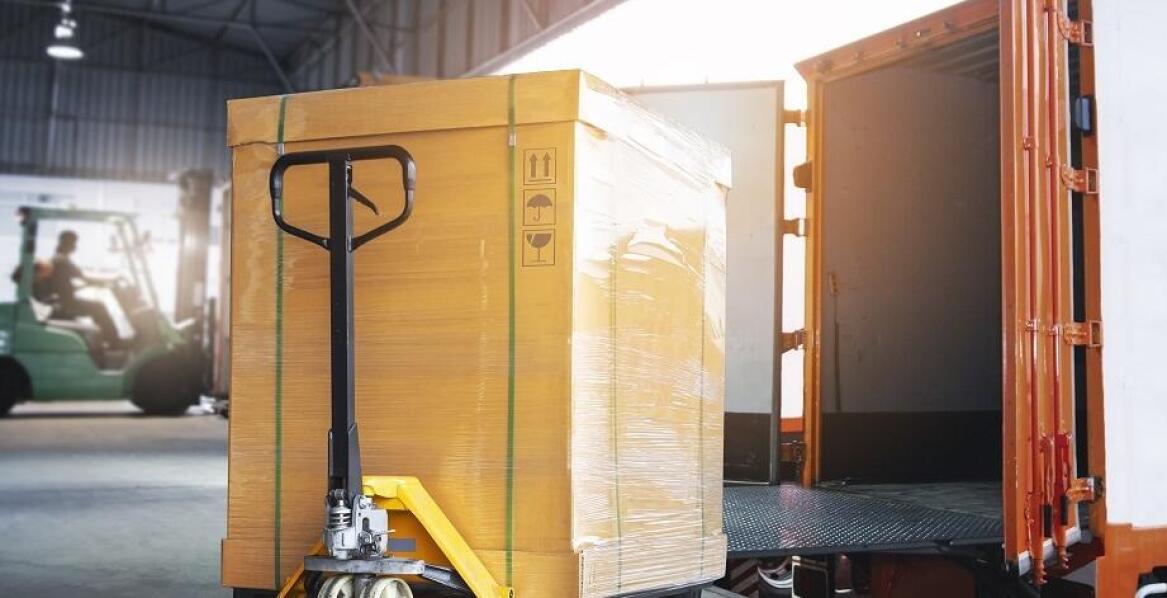 Najczęstsze błędy przy korzystaniu z wózków magazynowych i jak ich unikać