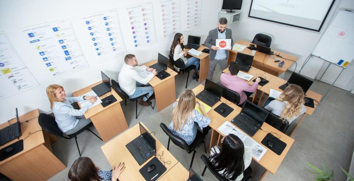 Zalety korzystania z laptopów w nowoczesnej edukacji