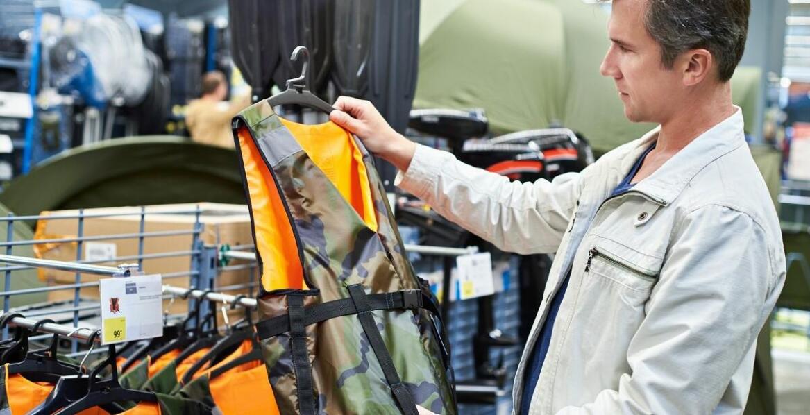 Jakie są korzyści z używania kamizelek odblaskowych z nadrukiem w logistyce?