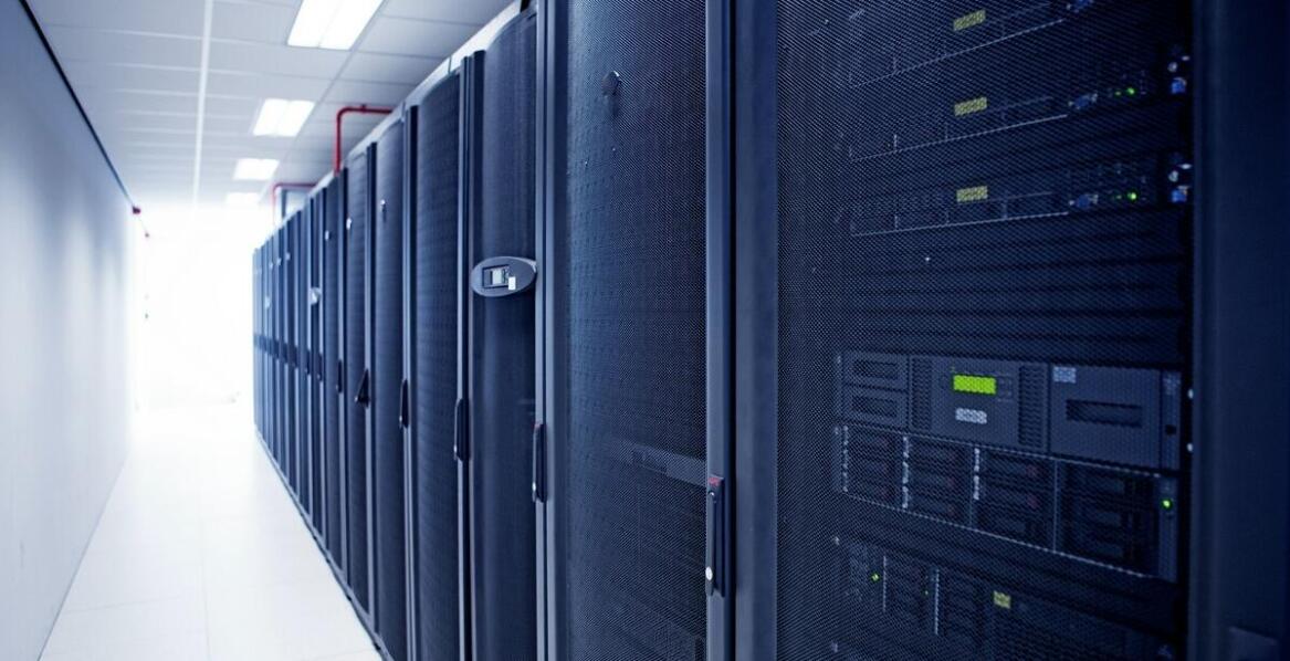 Jakie innowacyjne technologie oferują nowoczesne komputery rack?