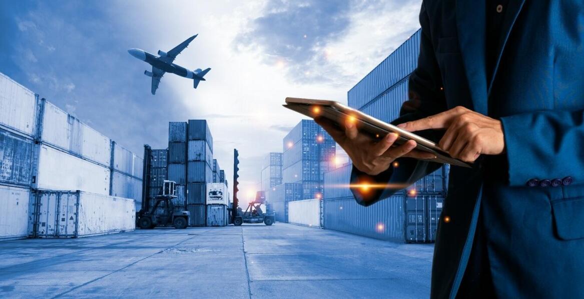 Jakie opcje dostawy są dostępne dla przesy łek międzynarodowych?