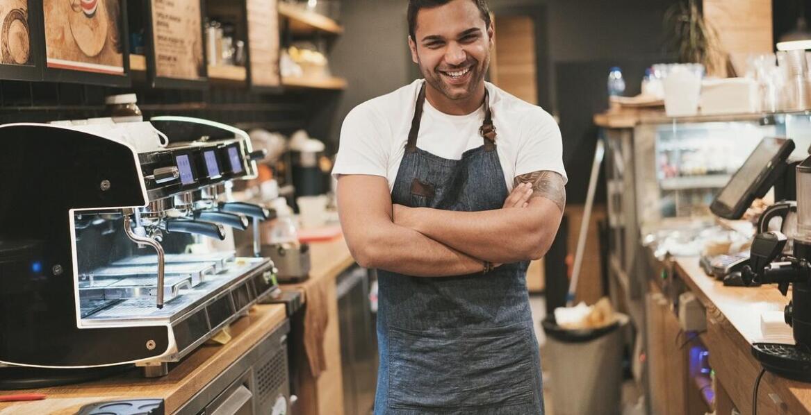 Jak dobrać ekspres do kawy przemysłowy do potrzeb dużego biura?