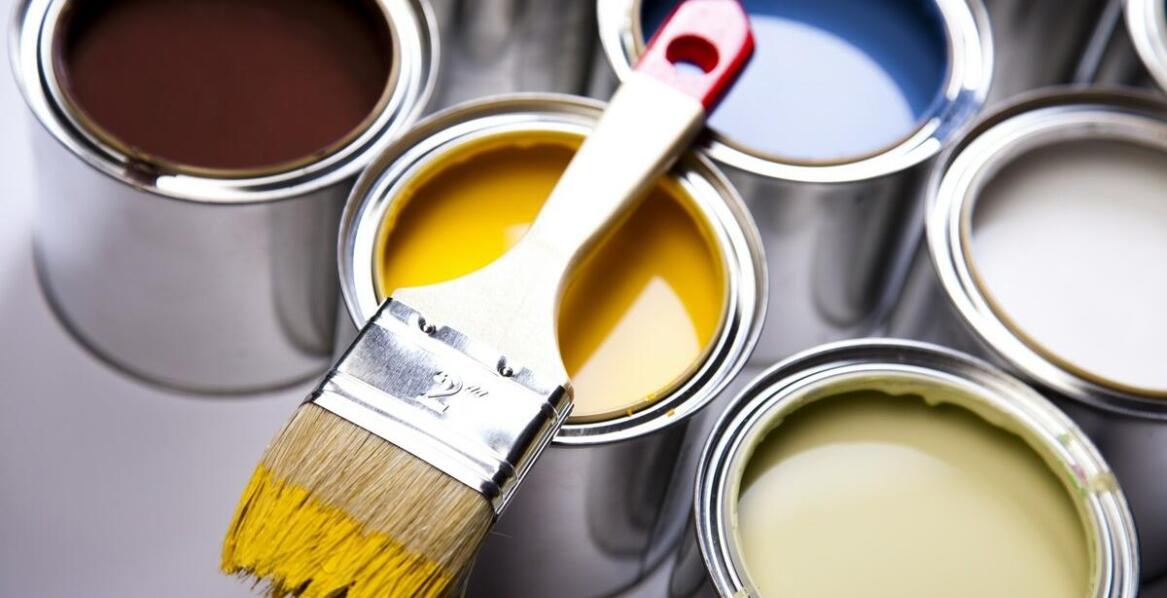 Dlaczego warto wybrać farbę alkidową do drewnianych podłóg?