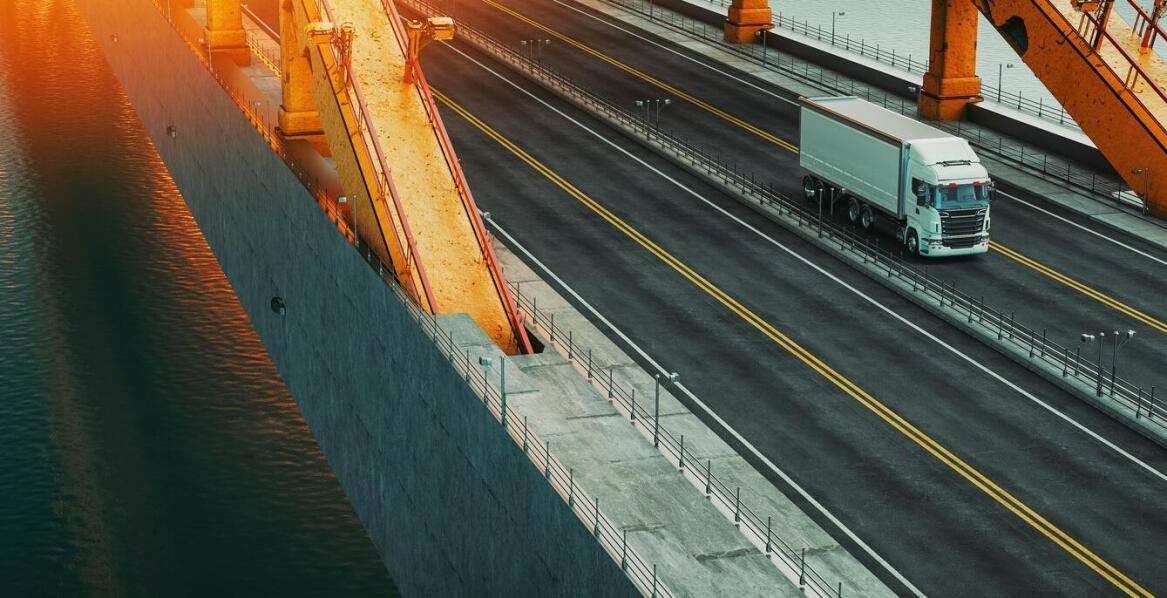 Jak organizować transport szalunków, aby minimalizować koszty?