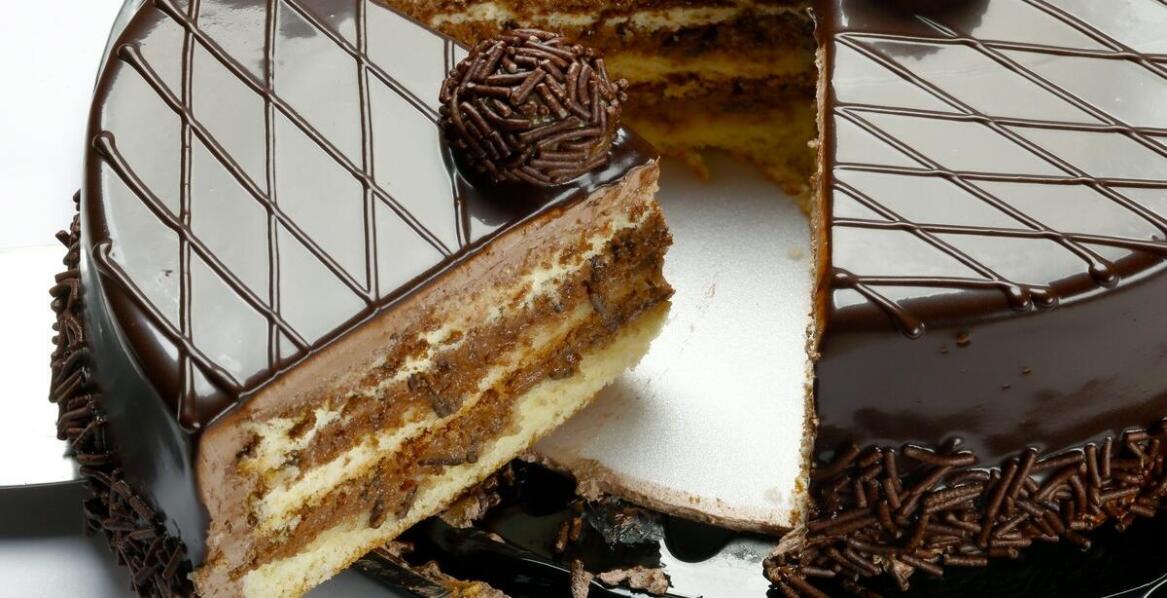 Rola personalizacji w zamawianiu tortów na urodziny