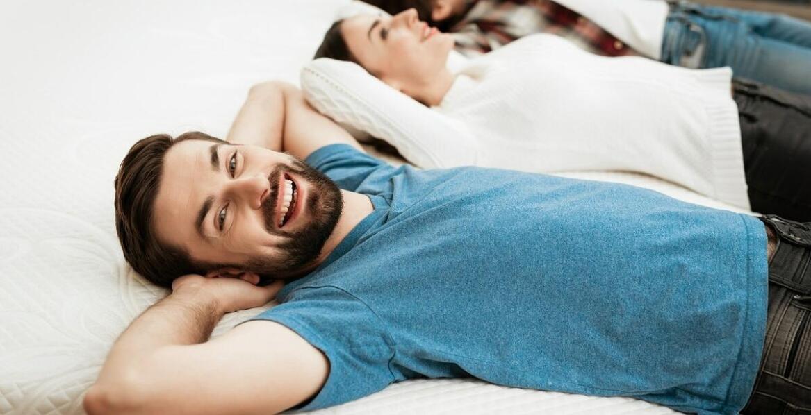 Materace do spania 90x200 – jakie twardości są dostępne na rynku?