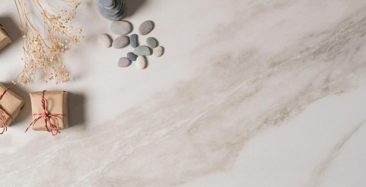 Blaty z konglomeratu kwarcowego – idealne rozwiązanie dla zapracowanych osób