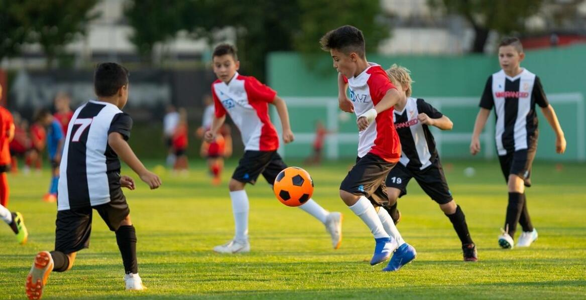 Praktyczne porady dotyczące wynajmu namiotów na imprezy sportowe w Wrocławiu