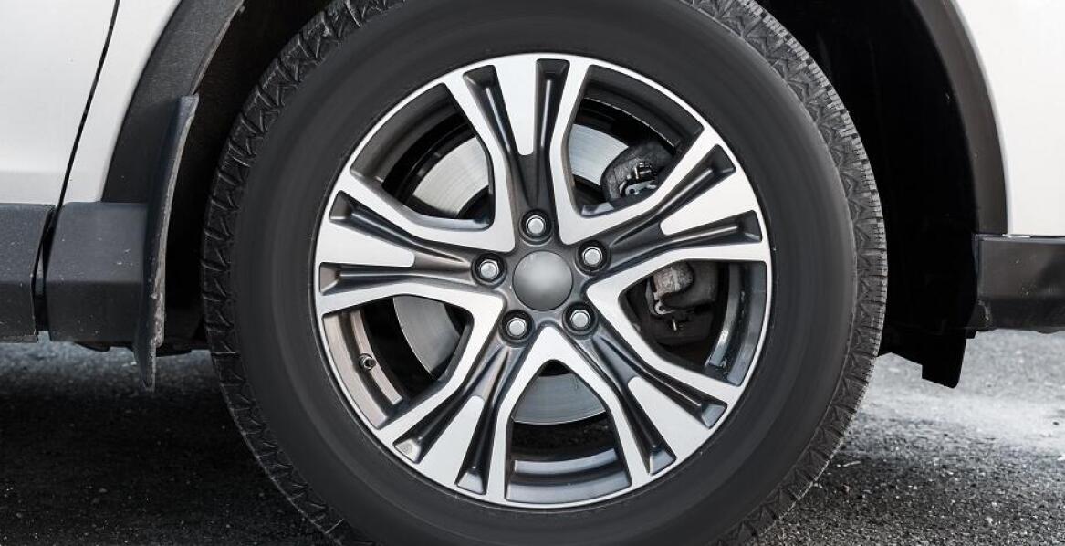 Dlaczego warto zainwestować w felgi nissan z europejską homologacją?