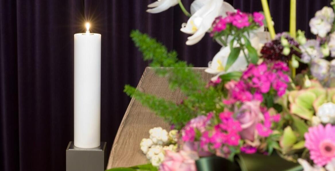 Wynajem samochodu z kierowcą do załatwiania formalności – co obejmuje ta usługa?